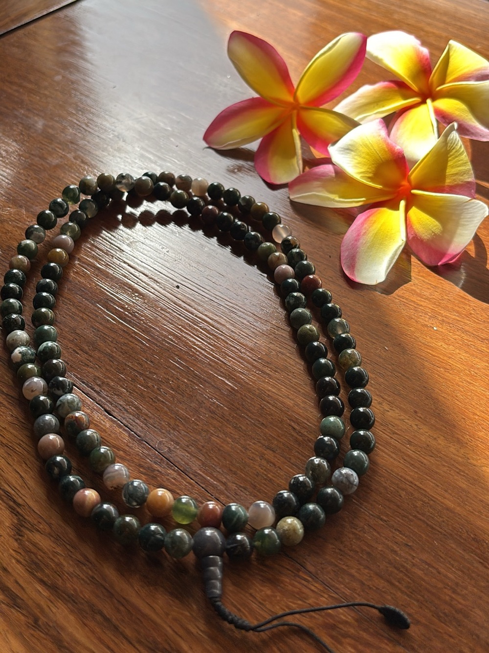 Multi-Green Polished Agate Beaded Necklace
